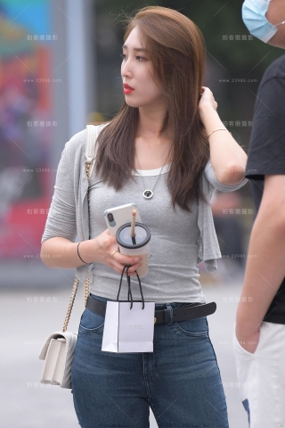 【红石赛帖】牛仔裤美女