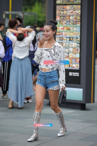 【凯恩赛贴】时髦热裤女孩