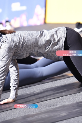 【咔喳赛帖】阳光下的瑜伽运动