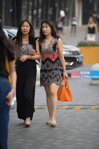 逛街姐妹