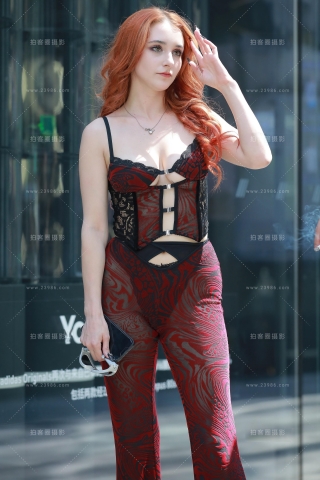 【玻璃街拍】难得一遇