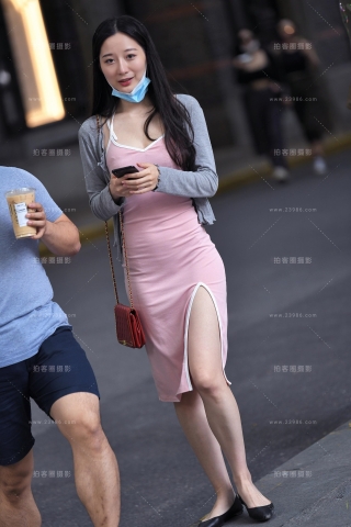 【咔喳赛帖】她被拍的有点不好意思