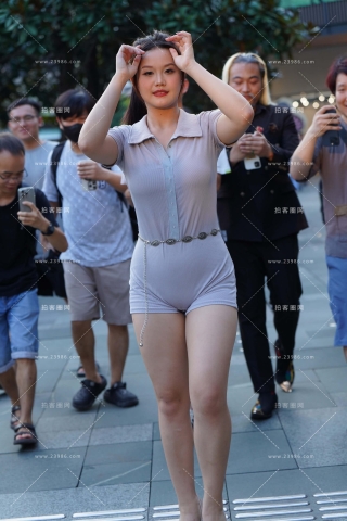 连体热裤超级美腿美女