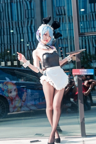 cos的网袜美少女