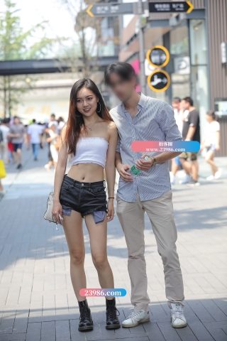 【凯恩赛帖】露脐热裤美女（城市版）