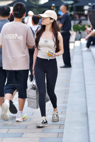 ★逛街紧身瑜伽裤美女
