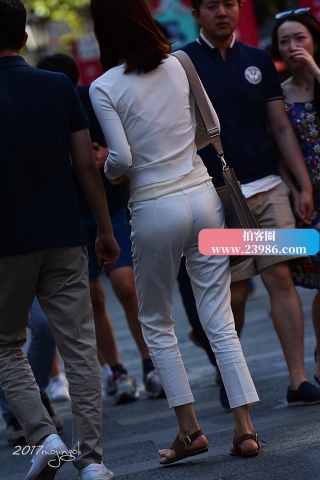 咔喳赛15  臀不在大 有T则灵