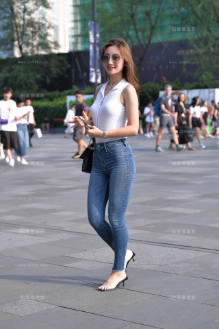 【视觉冲击赛贴】搭讪细腰，紧牛，小姐姐