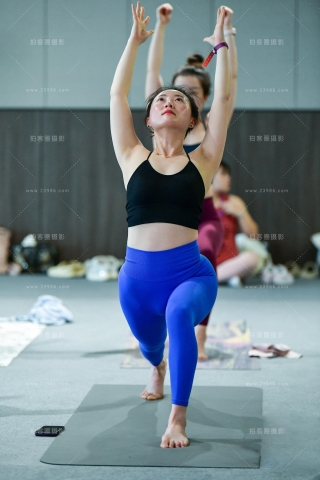 ★柔韧舒展优美瑜伽美女
