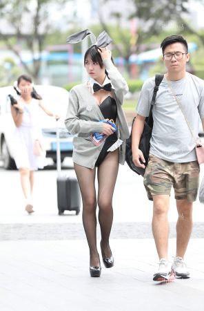 丝袜长腿美女