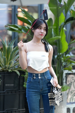 ★漂亮牛仔裤美女★