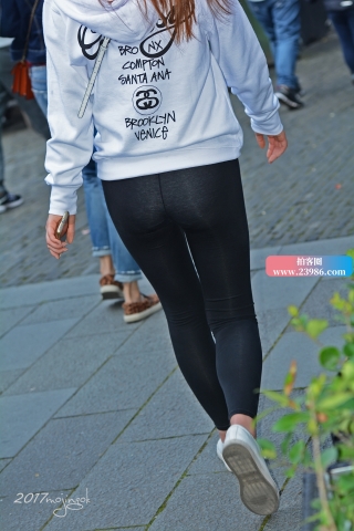 咔喳赛4  太暗了，试下机内闪光，有疗效