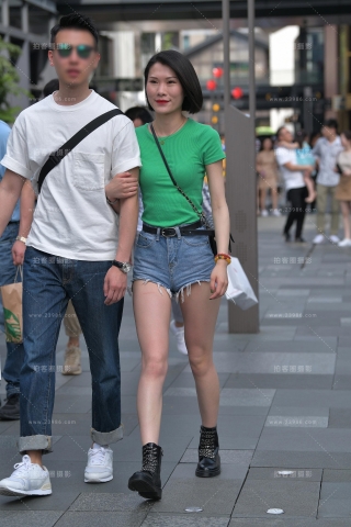 【视觉冲击赛贴】我也想找个爱穿热裤的女友