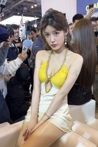 GT乌苏短裙丝袜（视频版）