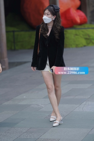 者脸蛋加腿一看就喜欢~