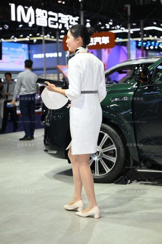 工作中的咨客小姐姐