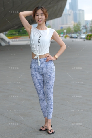 【街拍之魂赛帖】气质淡雅美女