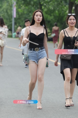 【凯恩赛帖】性感白皙大长腿