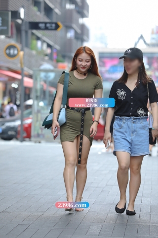 【视觉冲击赛贴】丰腴的包臀裙小姐姐