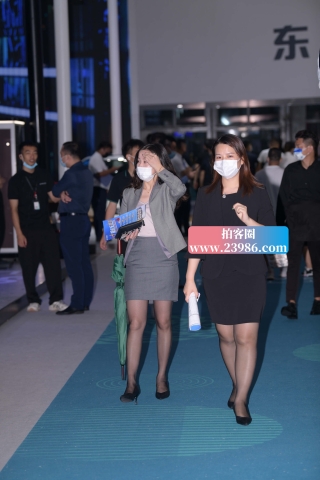 她会不会是经理级的