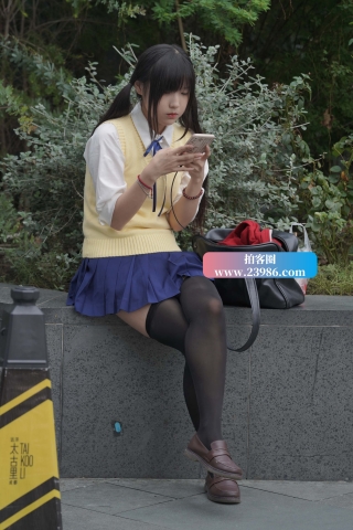 青春可爱美少女