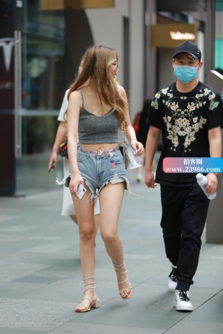 长腿美女身材劲爆