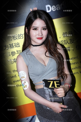 灰色紧身运动装showgirl