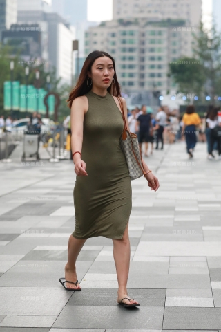 【凯恩赛贴】贴身的连衣裙