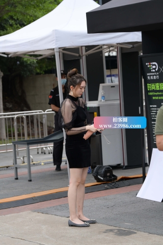 肤白貌美气质美腿女神