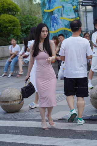 圆润的令人神魂颠倒