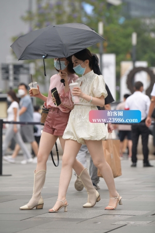 干净无瑕的一双美腿