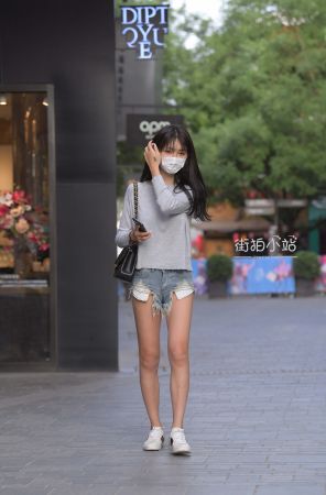 青春活力热牛小妹~