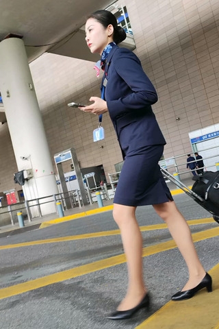 手机4k视频东航空姐棕色丝冬季制服（视频版）