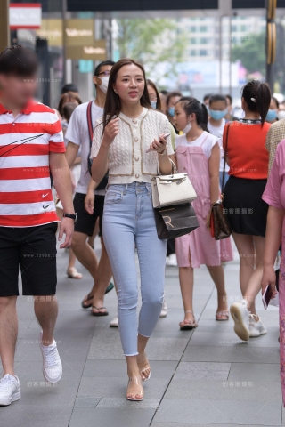 熟悉的高挑紧牛女友