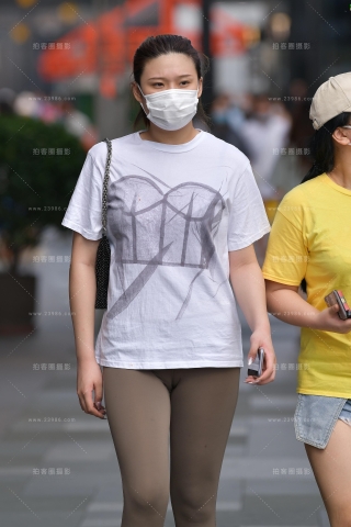 【视觉冲击赛贴】卡其色紧身裤