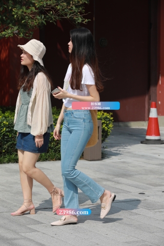 【凯恩赛贴】臀胯饱满的牛仔裤