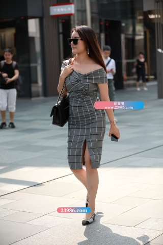 【凯恩赛帖】紧裙翘臀少妇