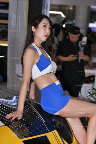 超短包臀裙车模