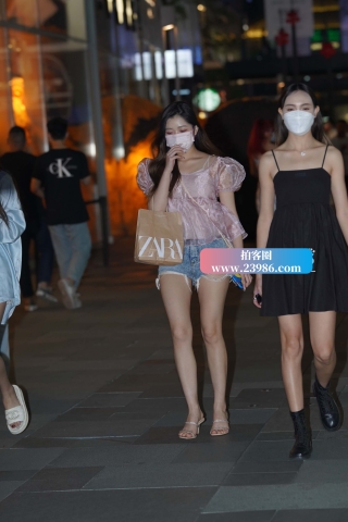 热牛小姐姐跟闺蜜的另一个版本