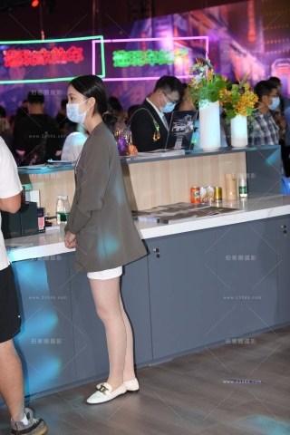 肉色丝咨客小姐姐