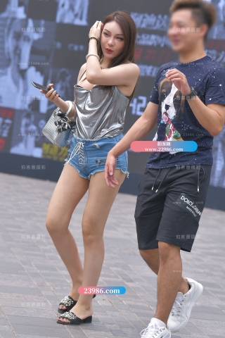 【红石赛帖】性感牛仔热裤美女