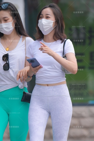 【红石赛贴】瑜伽裤美女