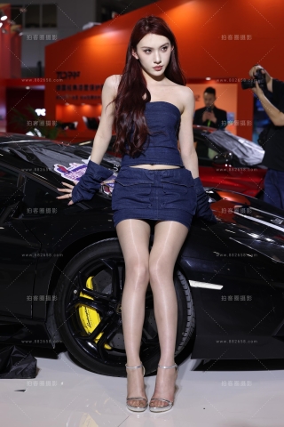 20250301*瑶瑶的油亮灰色丝袜