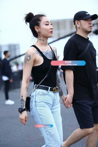 【Mark赛帖】潮流纹身小背心