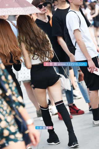 【咔喳赛贴】一直在拍我