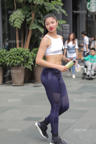 【凯恩赛贴】健身女孩
