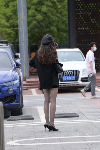 时装周---灰丝美女