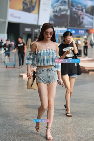 【凯恩赛帖】长腿高冷美眉