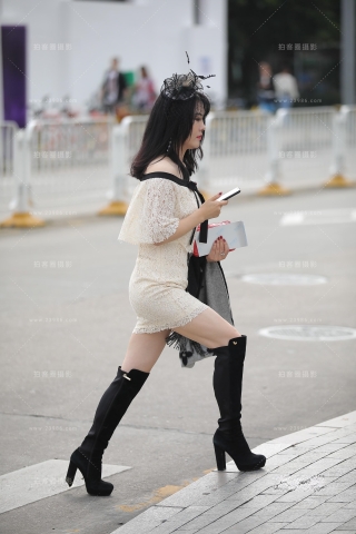 气质姣好的美女