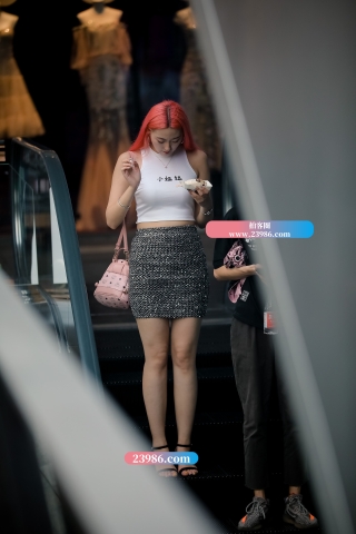 【凯恩赛帖】爱吃雪糕的性感包臀小姐姐